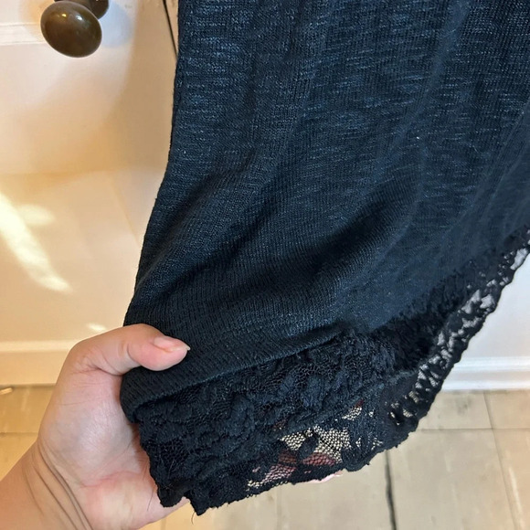 Nwt Chenault Lace Trim Black Pocket Tee - Picture 4 of 4